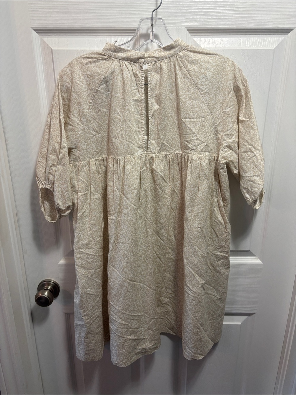 Everlane The Shirred Sandstone Floral Puff Sleeve Mini Yoke Dress - Picture 5 of 6